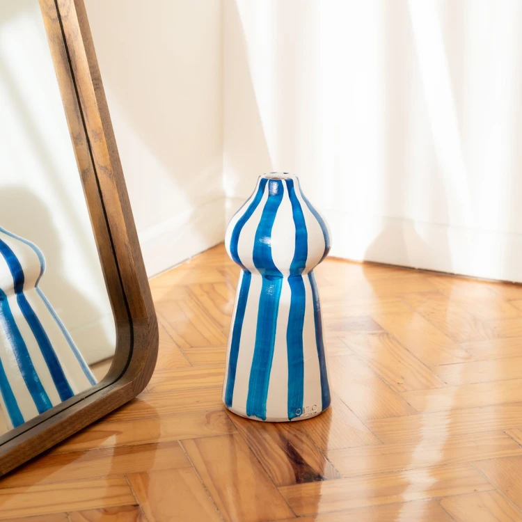 Wazon ceramiczny w paski